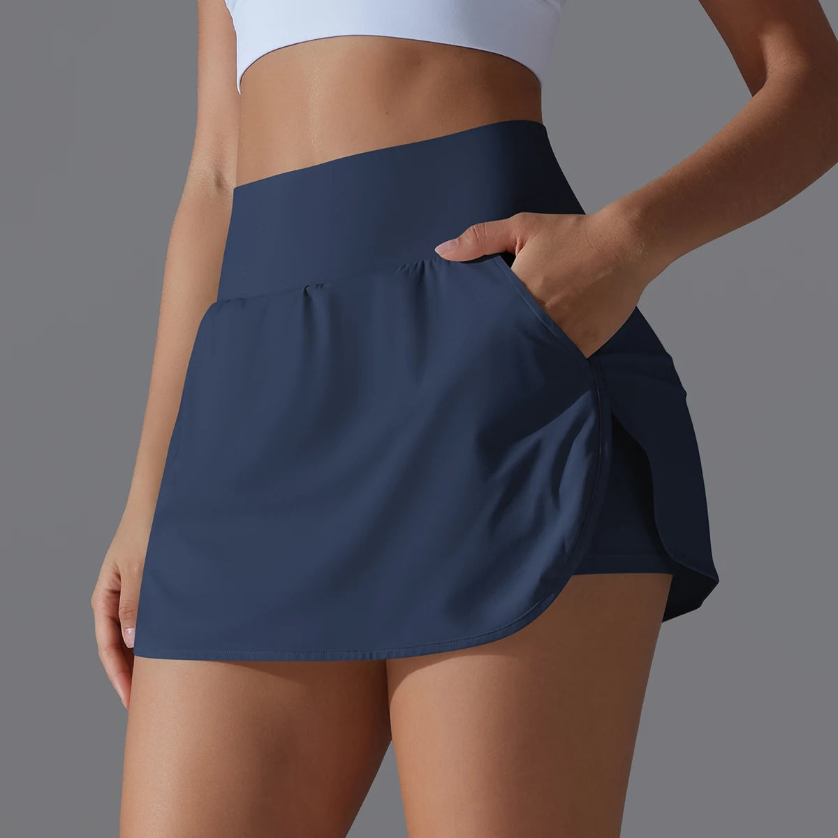 Women's gym shorts with pocket